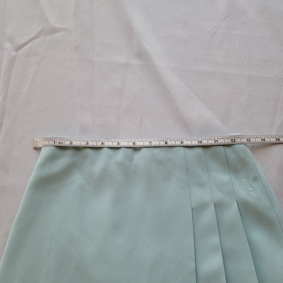 NWT Alice + Olivia Pleated Mini Skirt - size 0 - Picture 5 of 7